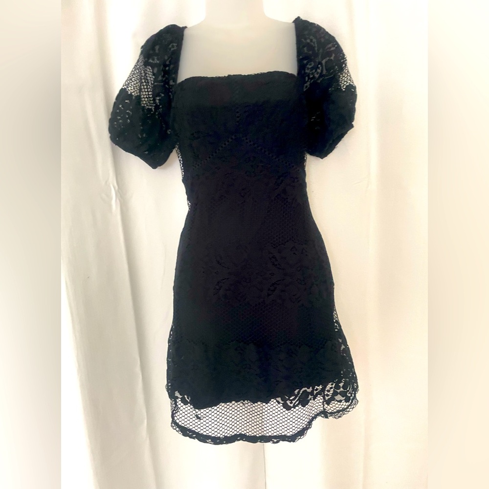 Free People Black Lace Mini Dress size medium (MAKE OFFER!) - Picture 2 of 6
